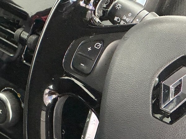 Used Renault Clio 2016 for sale - 76132709: Photo 17