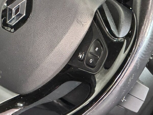 Used Renault Clio 2016 for sale - 76132709: Photo 19