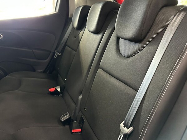Used Renault Clio 2016 for sale - 76132709: Photo 25