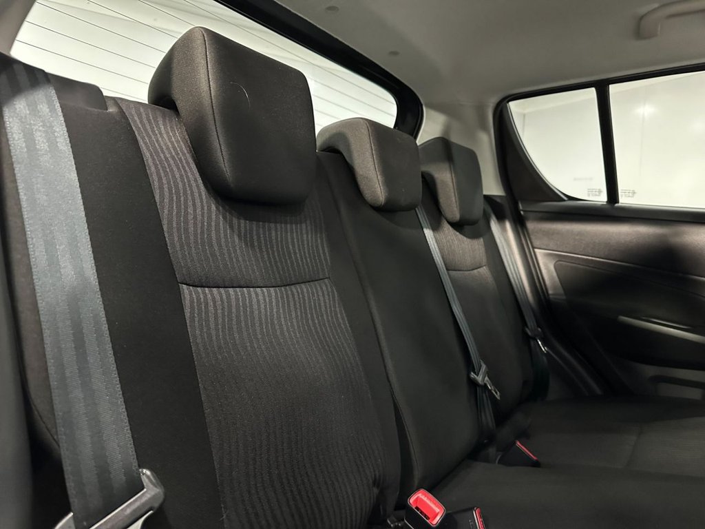 Used Suzuki Swift 2012 for sale - 76356452: Photo 17