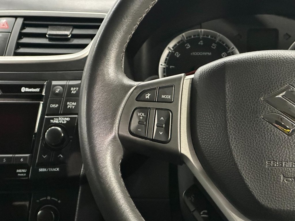 Used Suzuki Swift 2012 for sale - 76356452: Photo 23