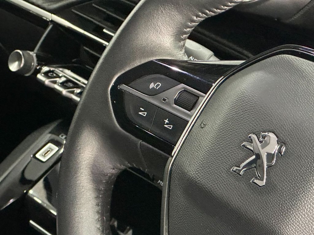 Used Peugeot 2008 2021 for sale - 76303904: Photo 17