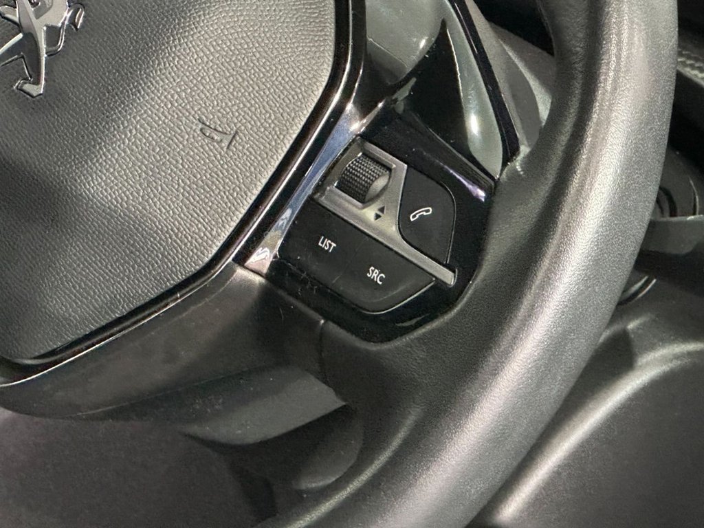 Used Peugeot 2008 2021 for sale - 76303904: Photo 19