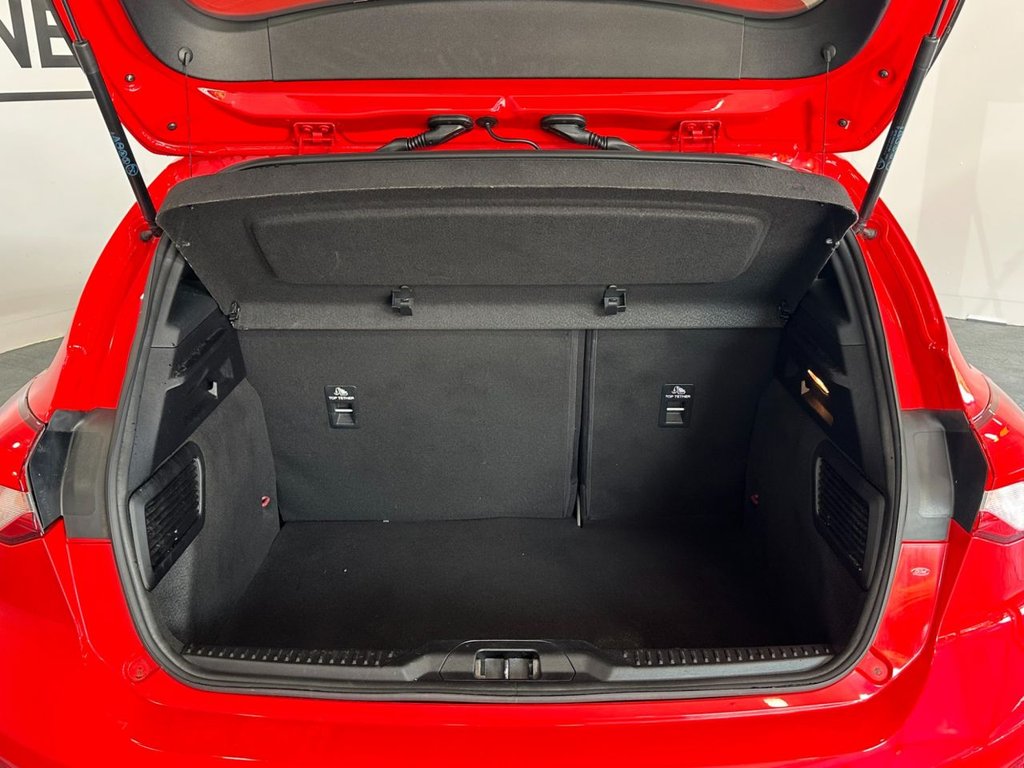 Used Ford Focus 2020 for sale - 76038917: Photo 30