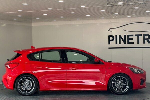 Used Ford Focus 2020 for sale - 76038917: Photo 6