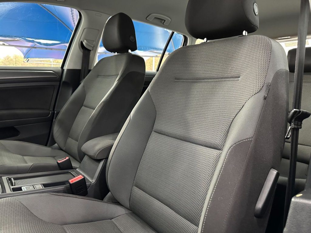 Used Volkswagen Golf 2018 for sale - 76303902: Photo 20