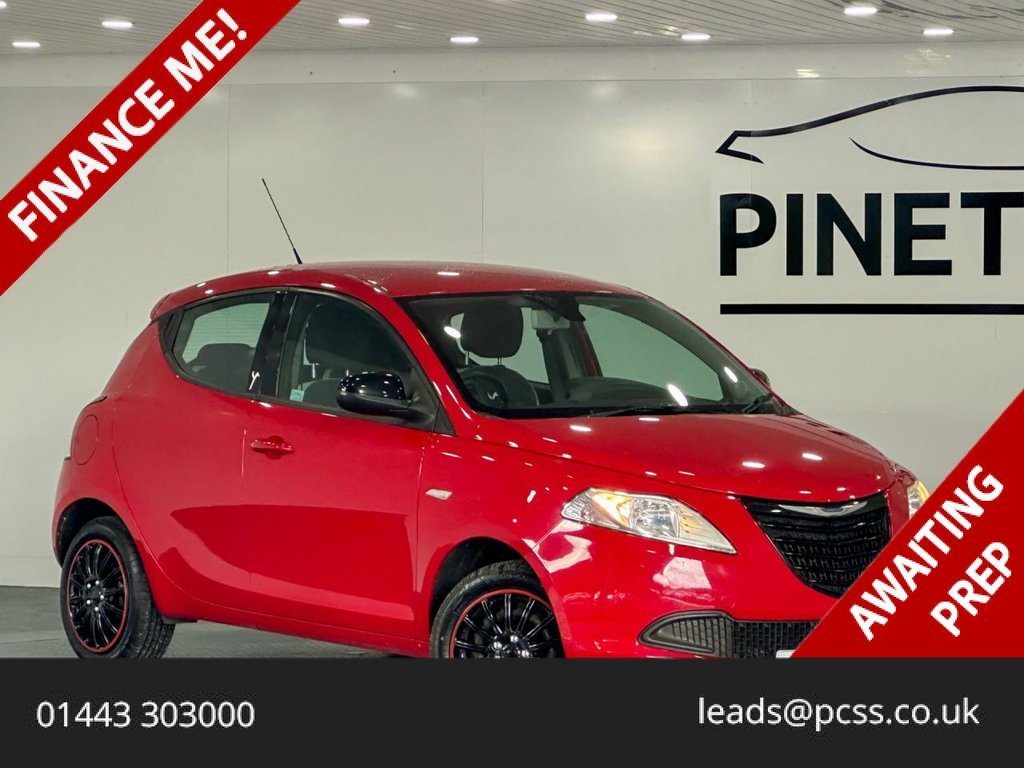 Used Chrysler Ypsilon 2014 for sale - 76345910: Photo 1