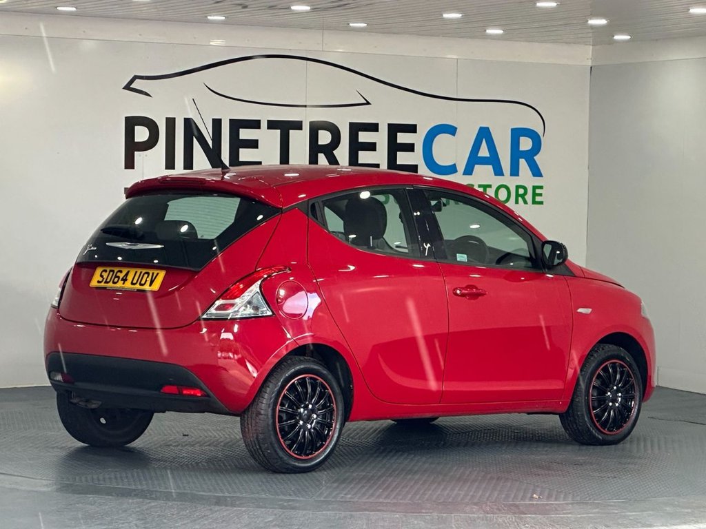 Used Chrysler Ypsilon 2014 for sale - 76345910: Photo 10