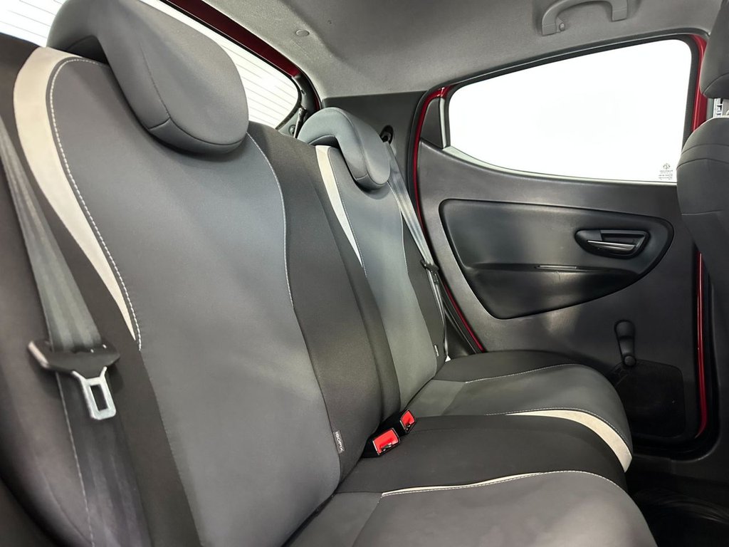 Used Chrysler Ypsilon 2014 for sale - 76345910: Photo 19