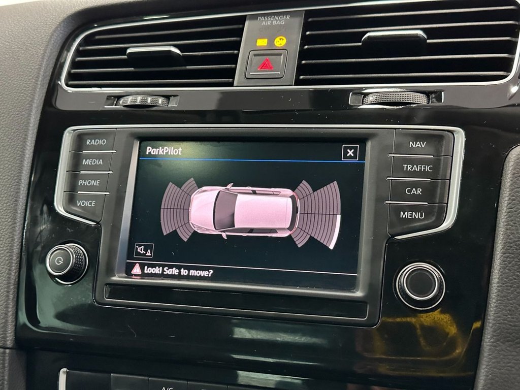 Used Volkswagen Golf 2016 for sale - 76376118: Photo 32