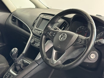 Used Vauxhall Zafira Tourer 2017 for sale - 76040198: Photo