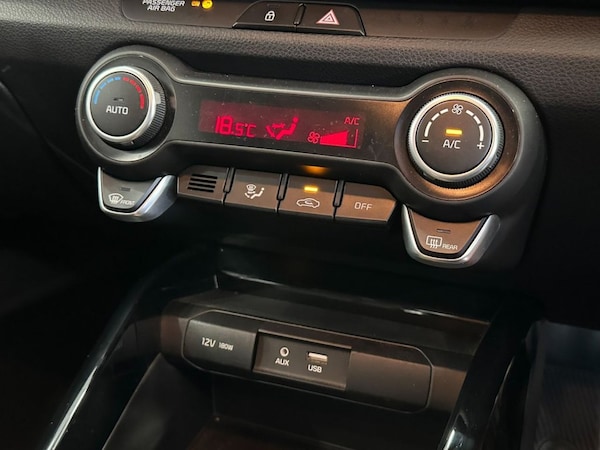 Used Kia Rio 2017 for sale - 76039182: Photo 29