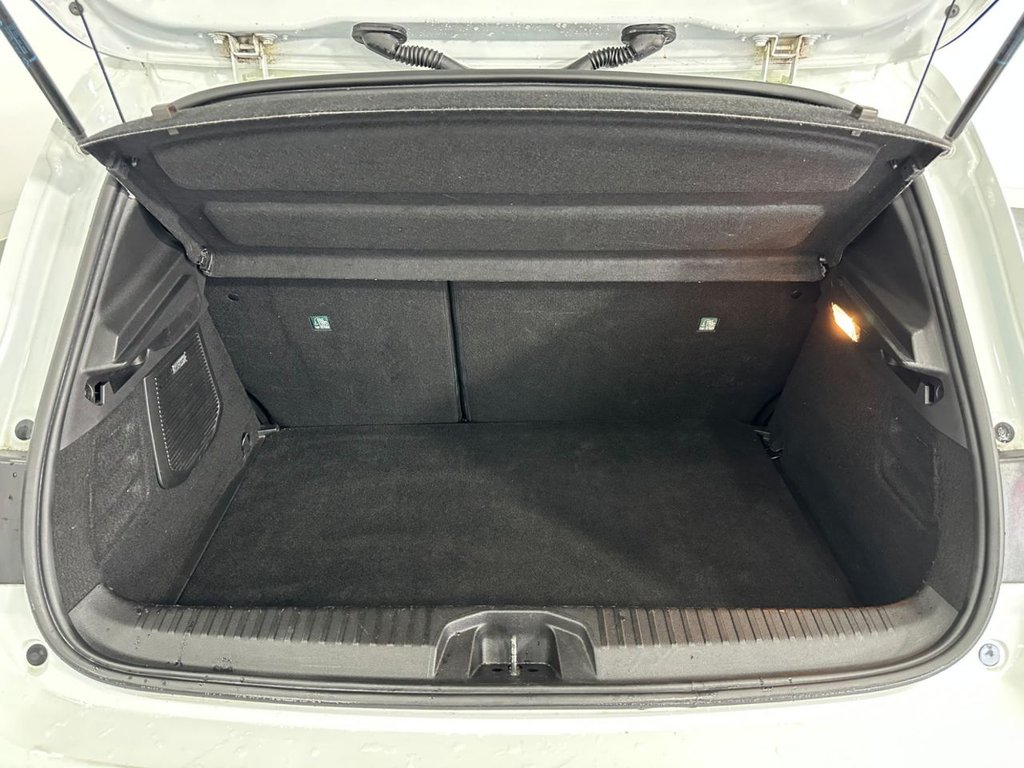 Used Renault Clio 2019 for sale - 76039607: Photo 32