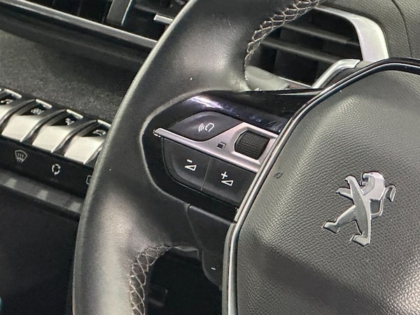Used Peugeot 3008 2021 for sale - 76154453: Photo 16