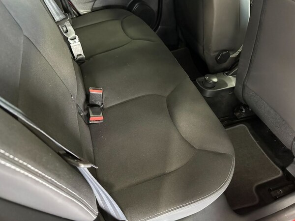 Used Renault Clio 2016 for sale - 76039280: Photo 18