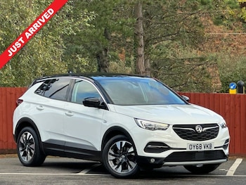 2018 (68) - 1.2 Turbo Sport Nav SUV 5dr Petrol Manual Euro 6 (s/s) (130 ps)