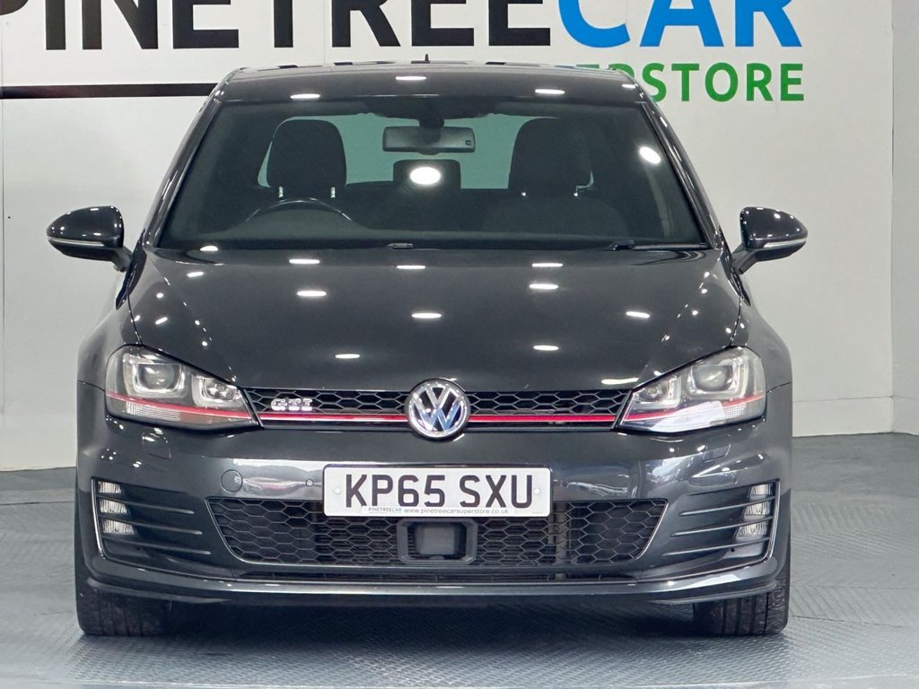 Used Volkswagen Golf 2015 for sale - 76279805: Photo 2