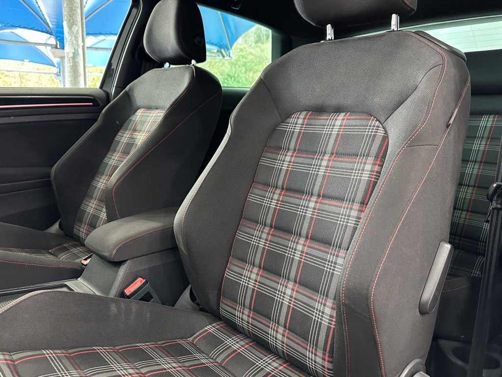 Used Volkswagen Golf 2015 for sale - 76279805: Photo 20