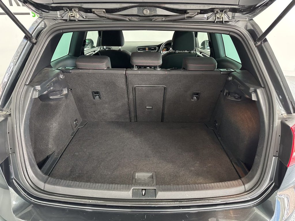 Used Volkswagen Golf 2015 for sale - 76279805: Photo 36