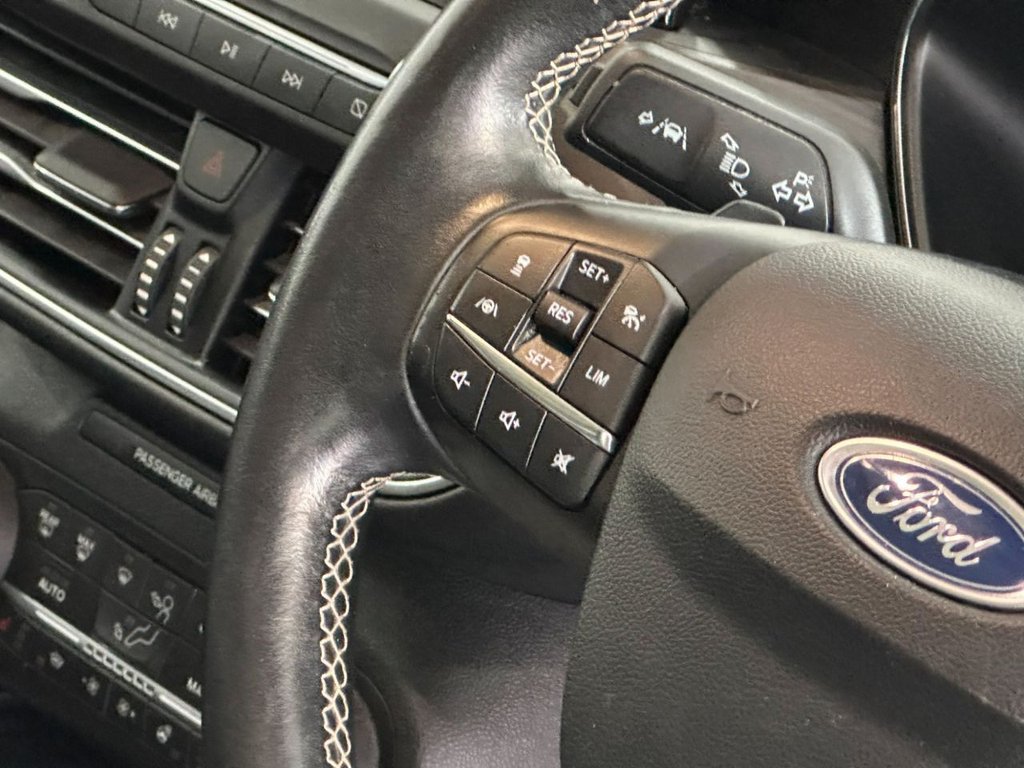 Used Ford Focus 2019 for sale - 76038779: Photo 19