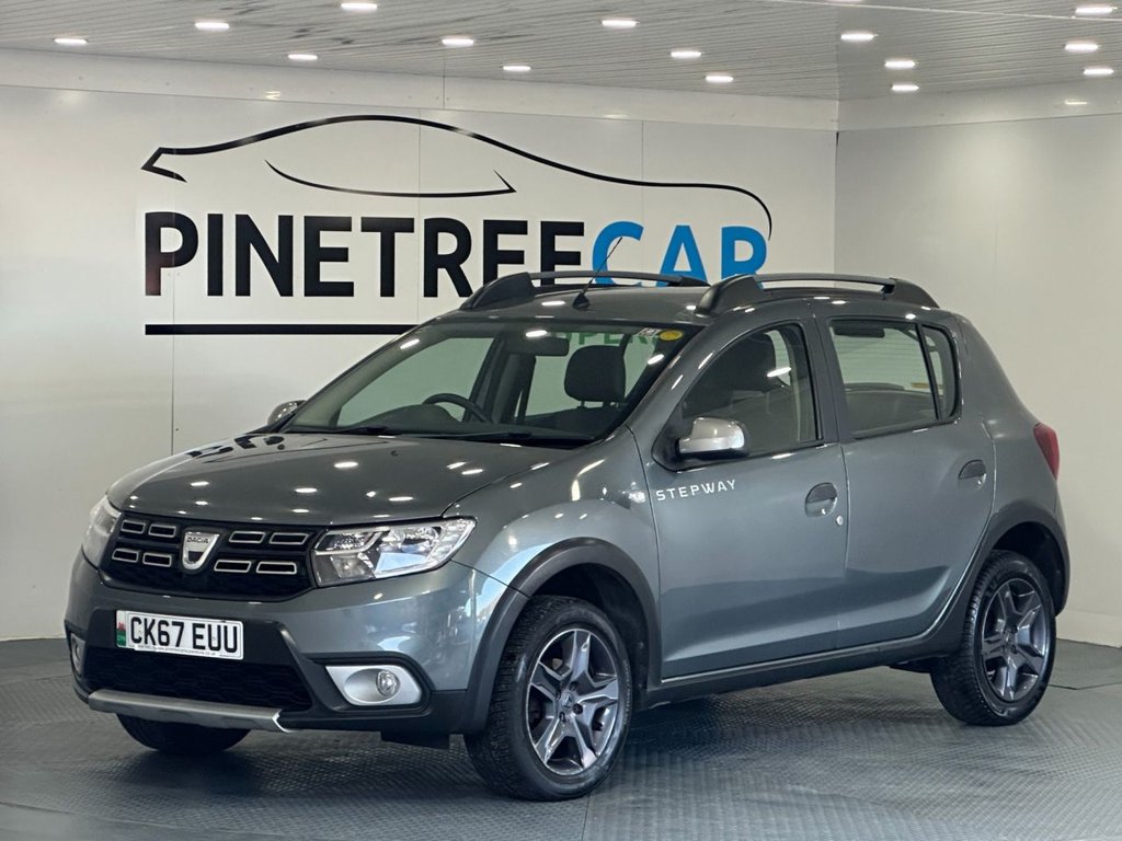 Used Dacia Sandero Stepway 2017 for sale - 76768626: Photo 3