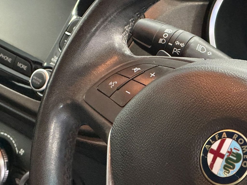 Used Alfa Romeo Giulietta 2015 for sale - 76740420: Photo 16