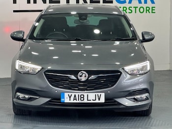 Used Vauxhall Insignia 2018 for sale - 76147955: Photo 2