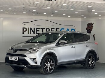Used Toyota RAV4 2017 for sale - 79345254: Photo