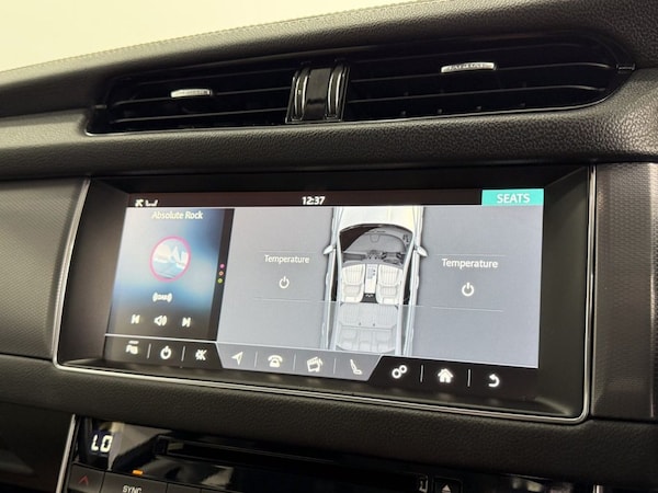 Used Jaguar XF 2018 for sale - 76039061: Photo 32