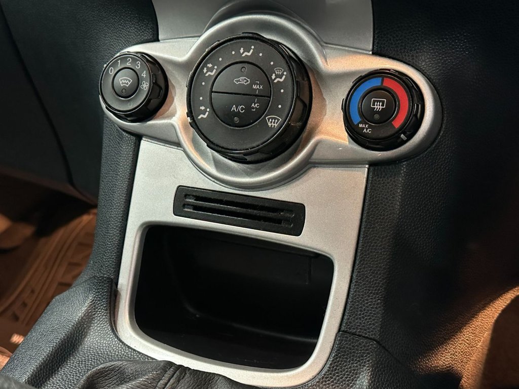 Used Ford Fiesta 2011 for sale - 77121912: Photo 25