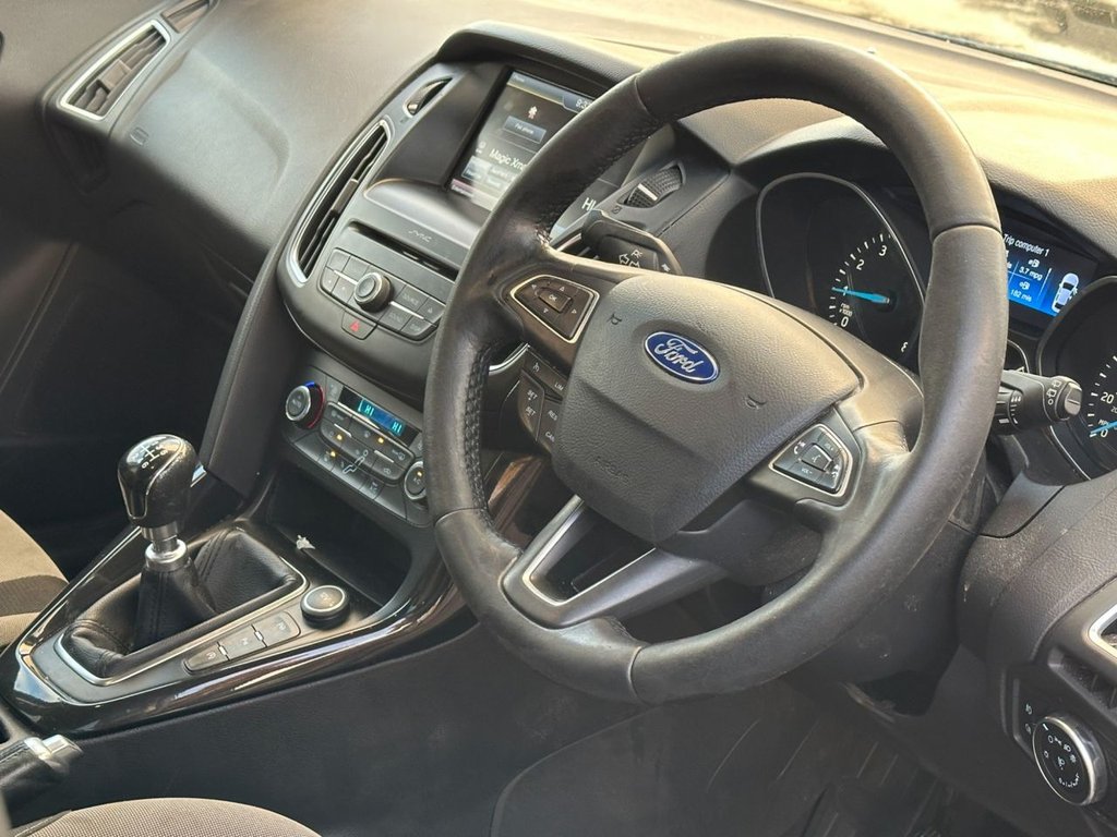 Used Ford Focus 2016 for sale - 76740413: Photo 2