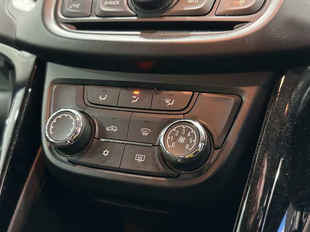 Used Vauxhall Zafira Tourer 2015 for sale - 77275946: Photo 30
