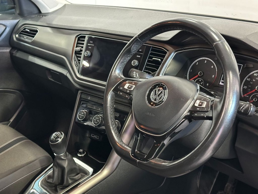 Used Volkswagen T-Roc 2018 for sale - 76417589: Photo 17