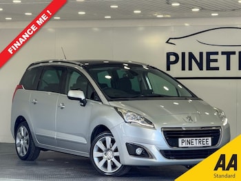 Used Peugeot 5008 2016 for sale - 76039285: Photo