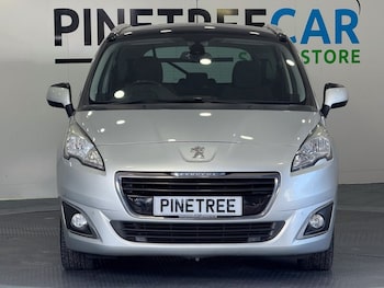 Used Peugeot 5008 2016 for sale - 76039285: Photo