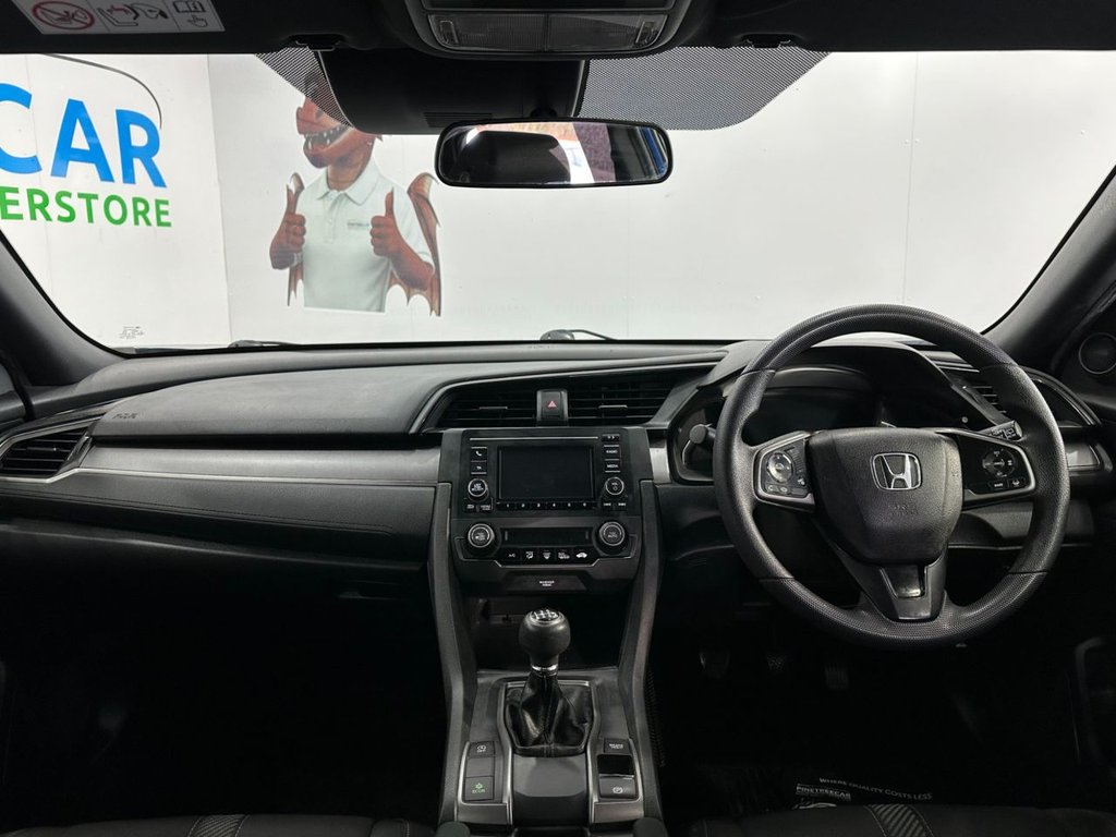 Used Honda Civic 2017 for sale - 77031107: Photo 26