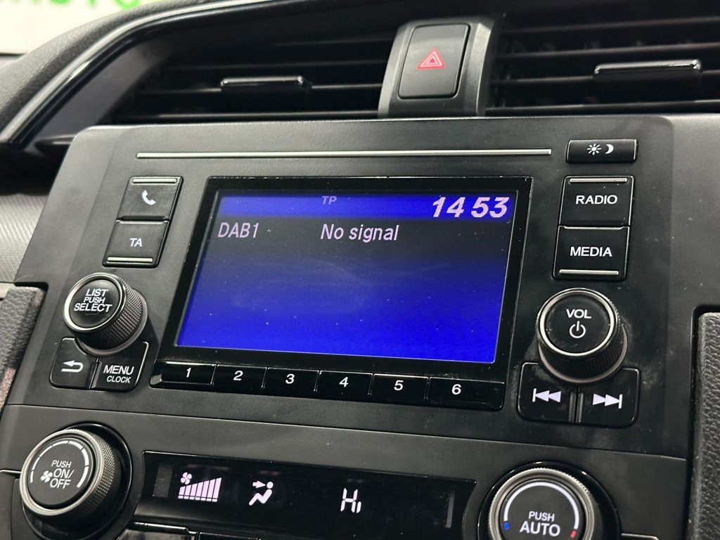 Used Honda Civic 2017 for sale - 77031107: Photo 33