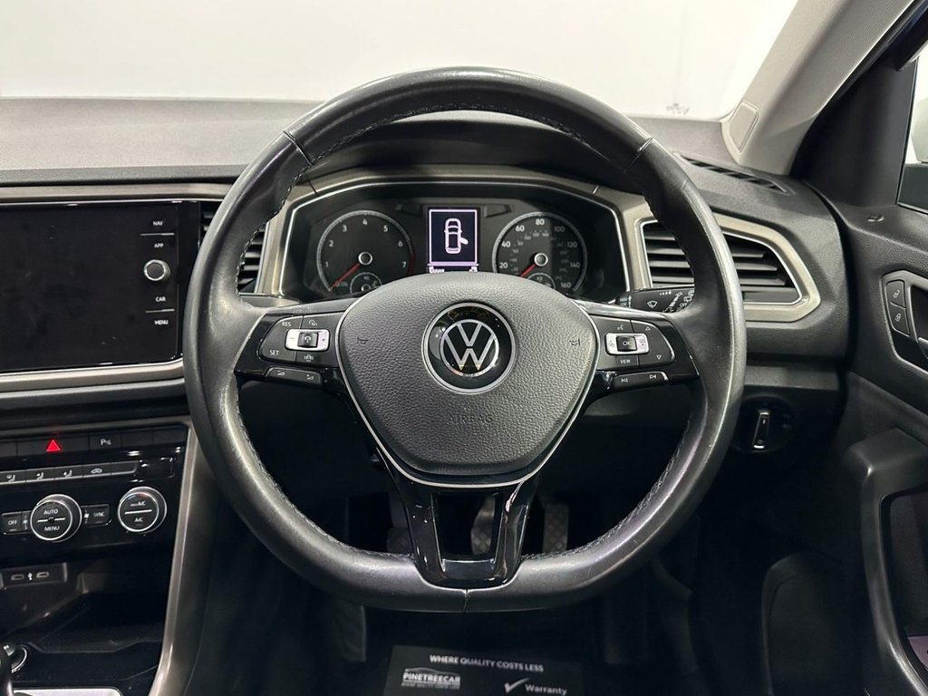 Used Volkswagen T-Roc 2021 for sale - 76496656: Photo 24