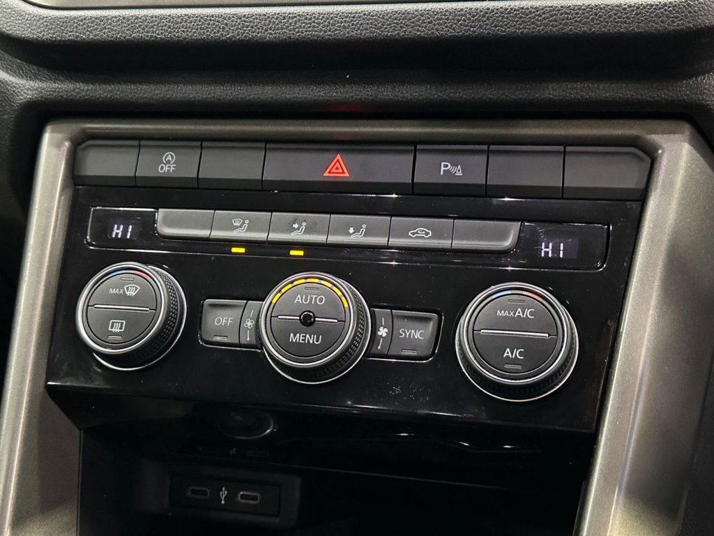 Used Volkswagen T-Roc 2021 for sale - 76496656: Photo 25