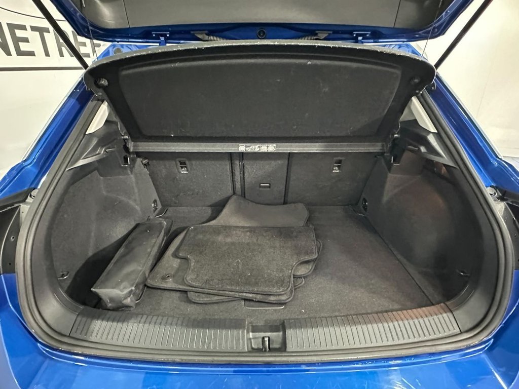 Used Volkswagen T-Roc 2021 for sale - 76496656: Photo 33