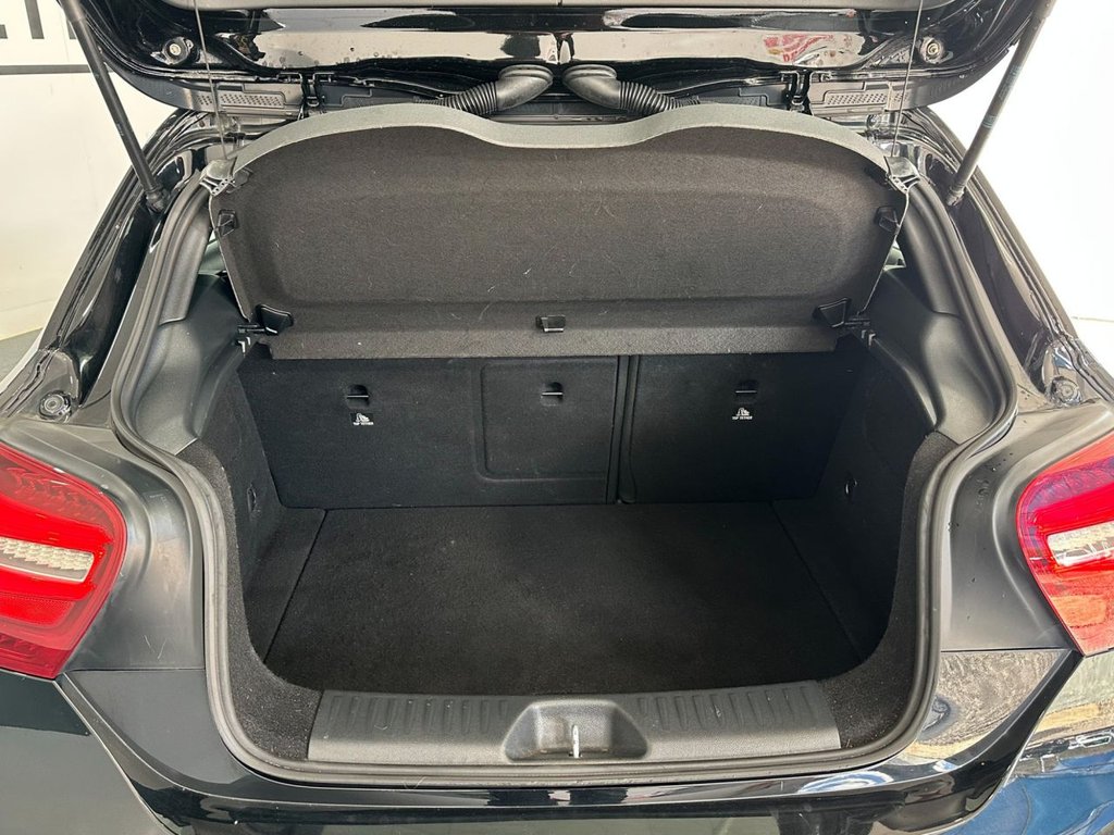 Used Mercedes-Benz A-Class 2018 for sale - 76417603: Photo 32