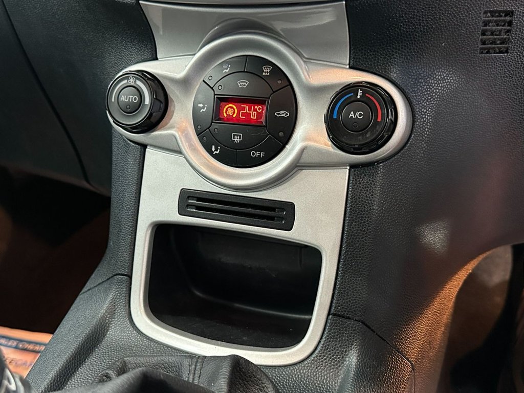 Used Ford Fiesta 2011 for sale - 76318712: Photo 24