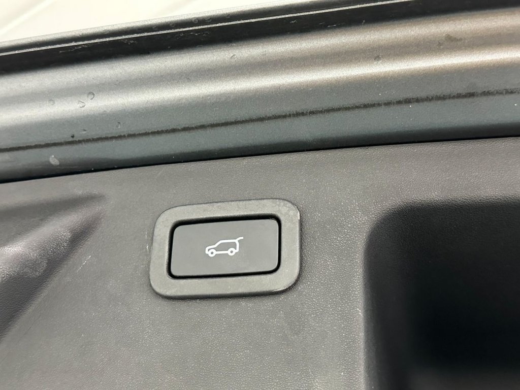 Used Land Rover Discovery Sport 2015 for sale - 76147982: Photo 23