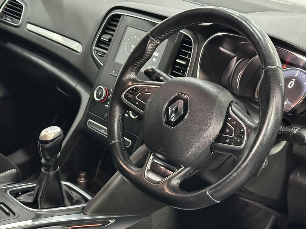 Used Renault Megane 2017 for sale - 77936200: Photo 15