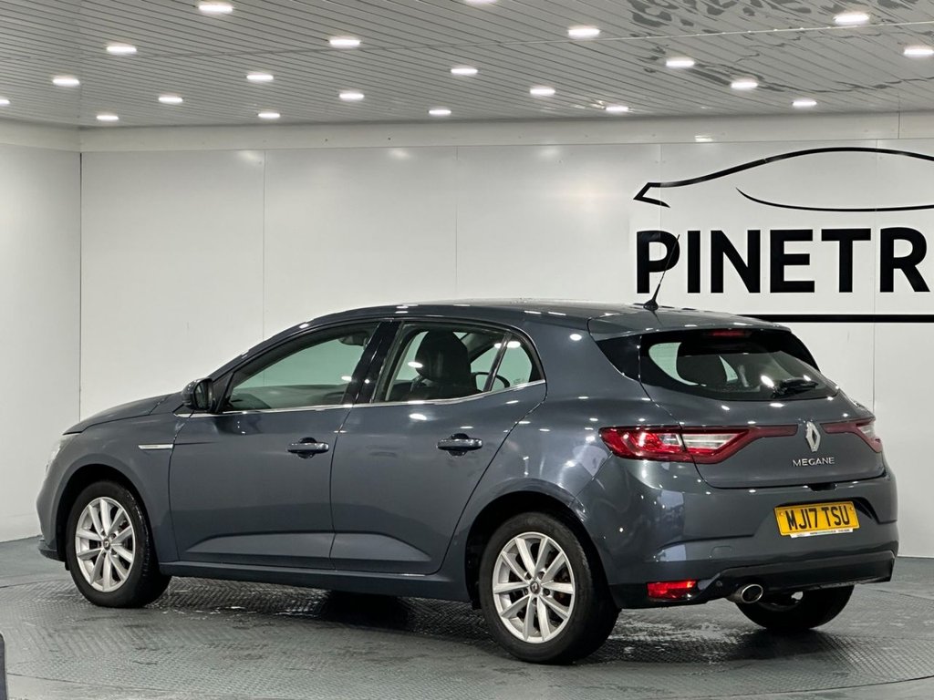 Used Renault Megane 2017 for sale - 77936200: Photo 9