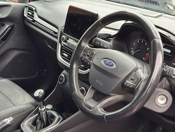 Used Ford Fiesta 2017 for sale - 78082296: Photo