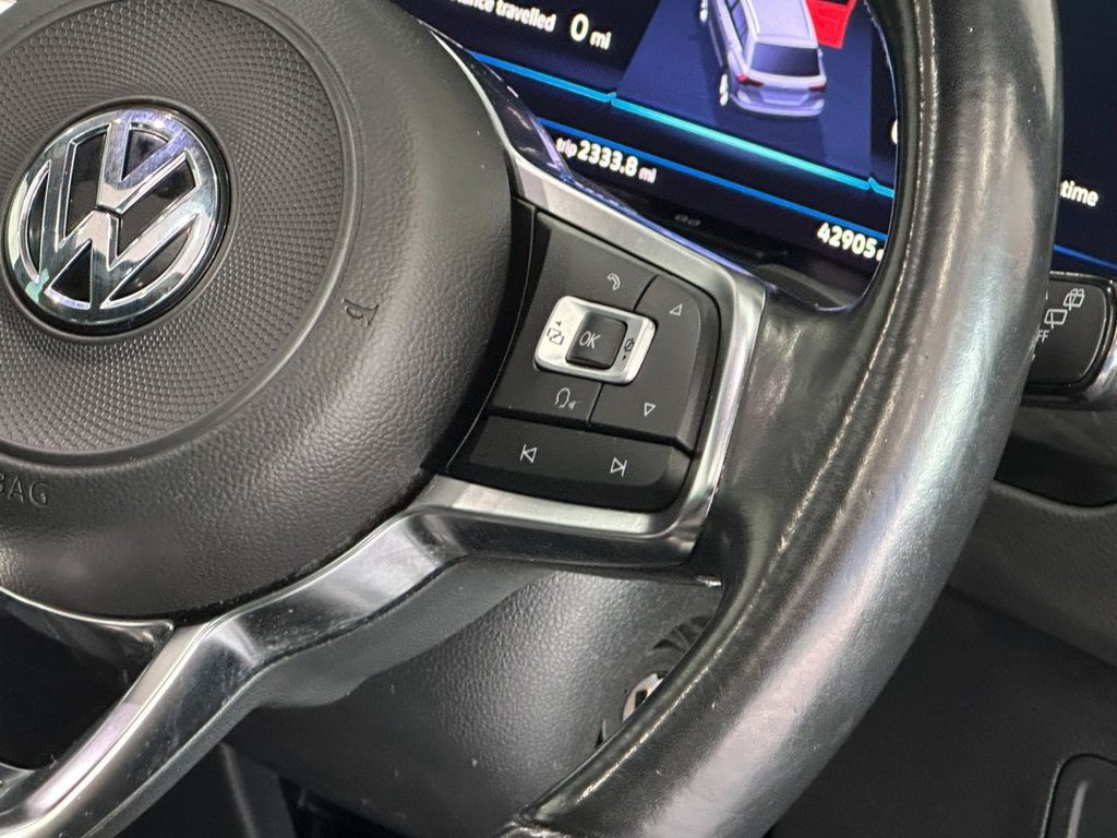 Used Volkswagen Tiguan 2018 for sale - 76039209: Photo 16