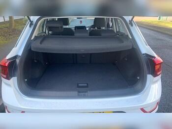 Used Volkswagen T-Roc 2023 for sale - 76207675: Photo