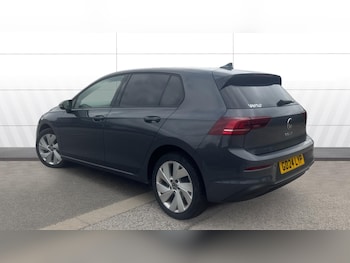 Used Volkswagen Golf 2024 for sale - 76277067: Photo