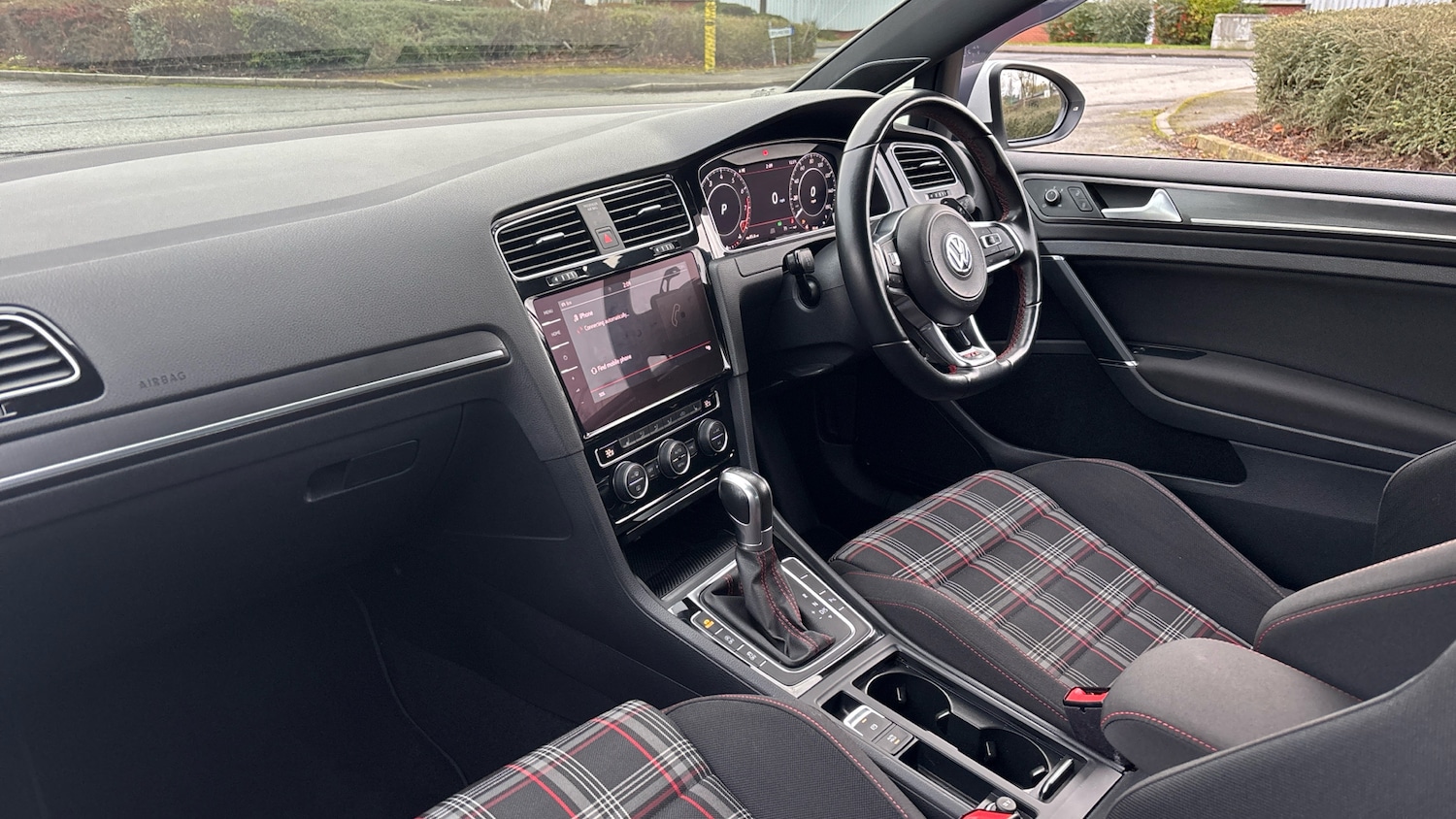 Used Volkswagen Golf 2018 for sale - 76734930: Photo 32